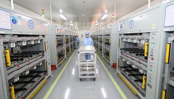 探访安徽理士新能源发展有限公司位于淮北高新区锂电池生产线