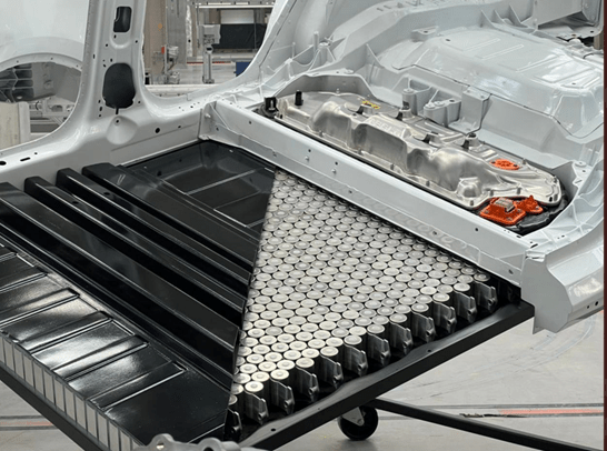 特斯拉展示最新采用 4680电芯的结构性电池组