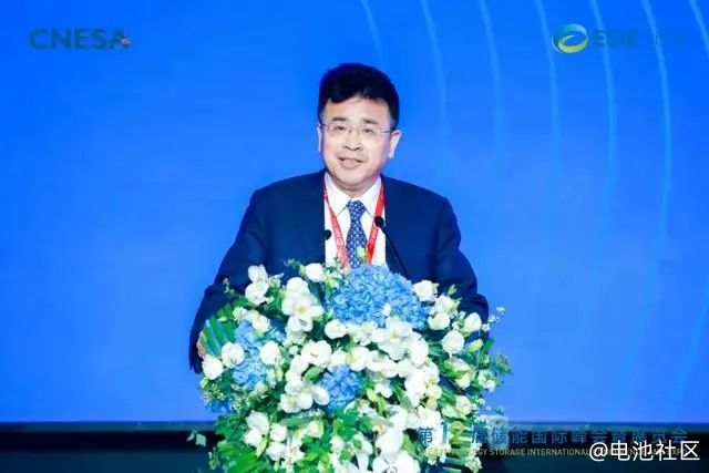 中国科学院院士、南开大学副校长陈军：我国有望在1-2年内攻克600Wh/kg氧化物/聚合物复合电解质固态电池