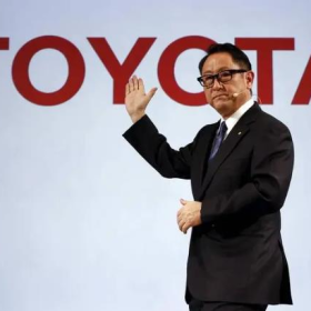 丰田章男称日本电动汽车在技术上“不落后”