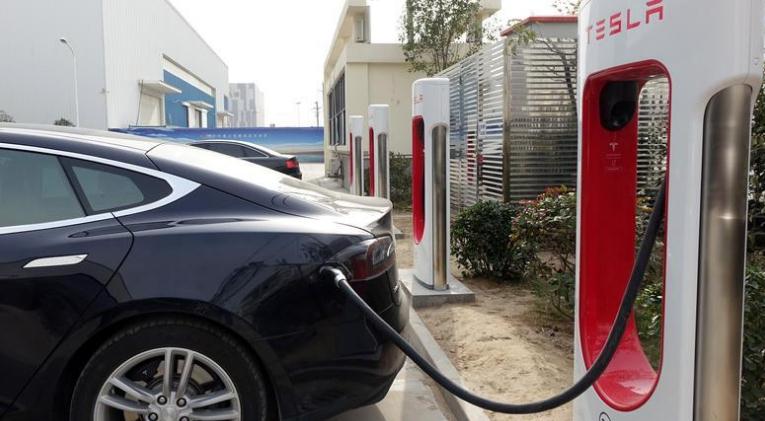 新能源车换电池高达14万，买电动车如何避开电池的“坑”？